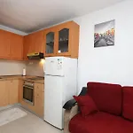 Es Apartment *